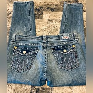 Buckle MEK OAXACA Cigarette Jean Straight Leg Med Wash Womans Size 31 Low Rise